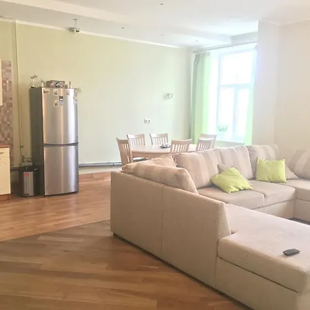 Apartament Ernesta Birznieka-upisa Iela